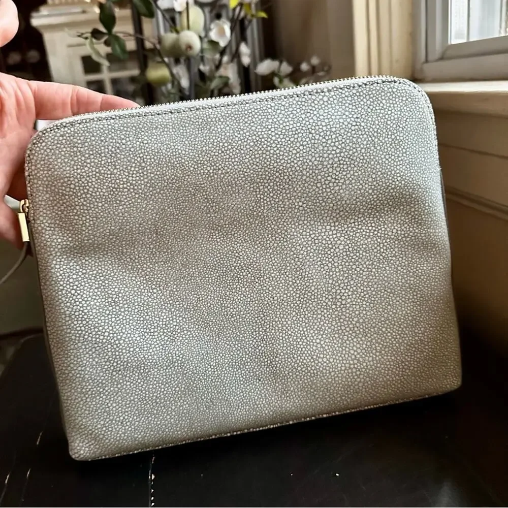 INDIA‎ HICKS The Insider Pouch/Clutch- Stingray-Shagreen Pebble Leather NWOT